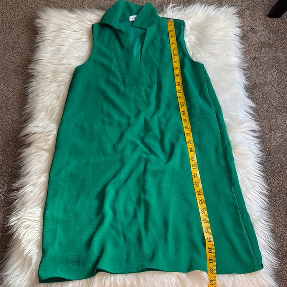 Gilli NWOT Green Sleeveless Dress - Picture 6 of 8